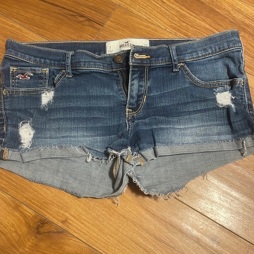 Hollister shorts! Nothing wrong with them just don’t wear them anymore